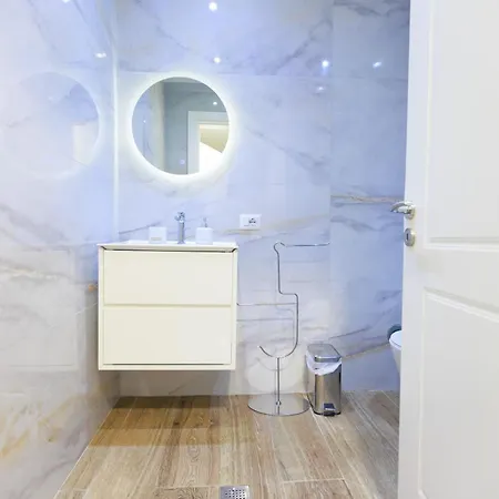 Syncron In The Center Of Apartamento Tirana