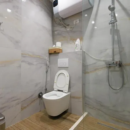 Syncron In The Center Of *