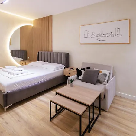 Apartment Syncron In The Center Of *