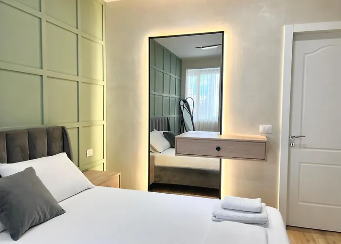 Syncron In The Center Of *