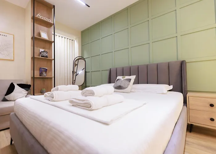 Syncron In The Center Of Διαμέρισμα