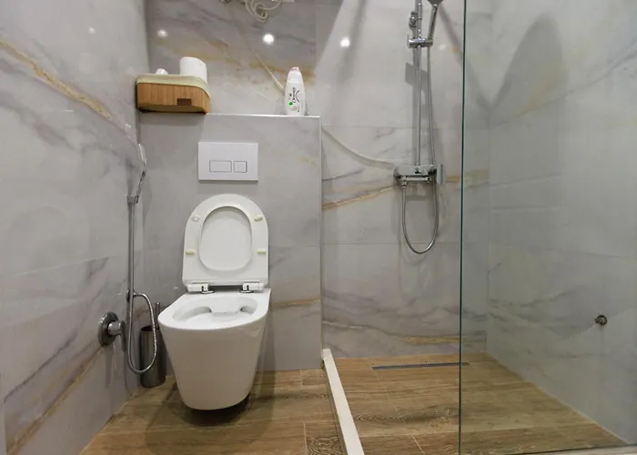 Syncron In The Center Of Διαμέρισμα *